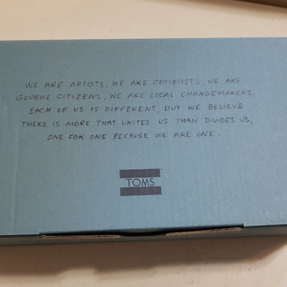 Tom's Natural Arrow Embroidered Mesh Sandals - Picture 4 of 5